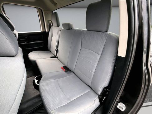 Used 2018 RAM 1500 Express w/ Black Ram 1500 Express Group AWD/4WD image 23