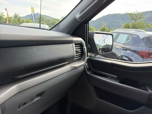 Used 2025 Ford F150 XLT AWD/4WD image 21
