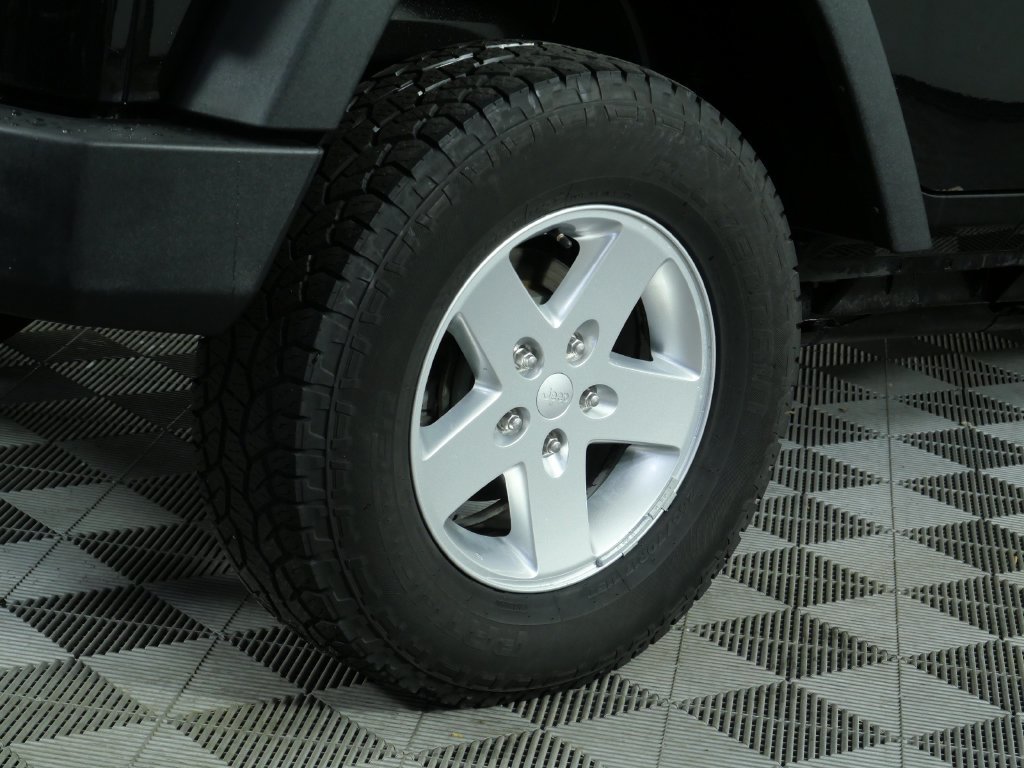 Used 2014 Jeep Wrangler Unlimited Sport w/ Quick Order Package 24S AWD/4WD image 11