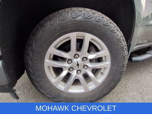 Used 2021 Chevrolet Silverado 1500 RST AWD/4WD image 40