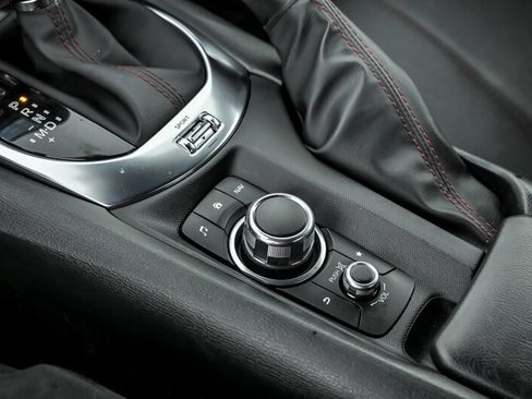 Used 2016 MAZDA MX-5 Miata Grand Touring image 32