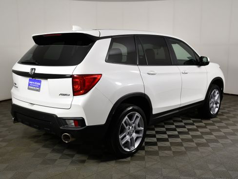 Certified 2024 Honda Passport EX-L image 6