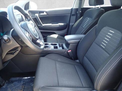 Used 2018 Kia Sportage LX AWD/4WD image 11