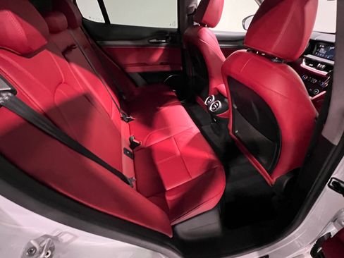 Used 2021 Alfa Romeo Stelvio Ti w/ Nero Edizione image 45