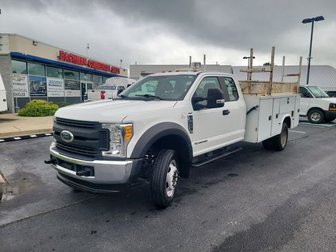 Used 2017 Ford F450 XL AWD/4WD image 6