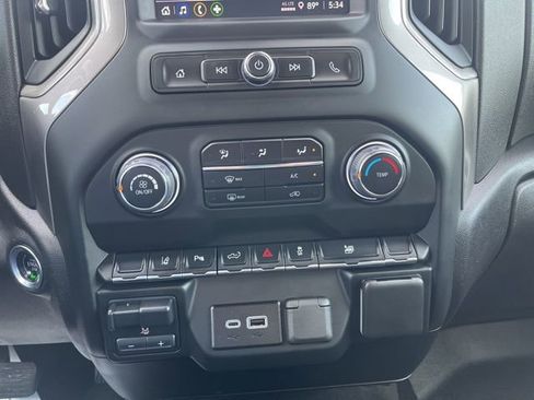 Used 2024 Chevrolet Silverado 2500 Custom w/ Custom Value Package image 31