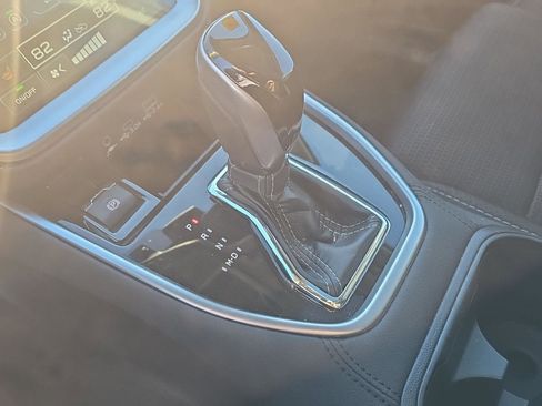 Used 2025 Subaru Outback Premium w/ Popular Package #1A image 8