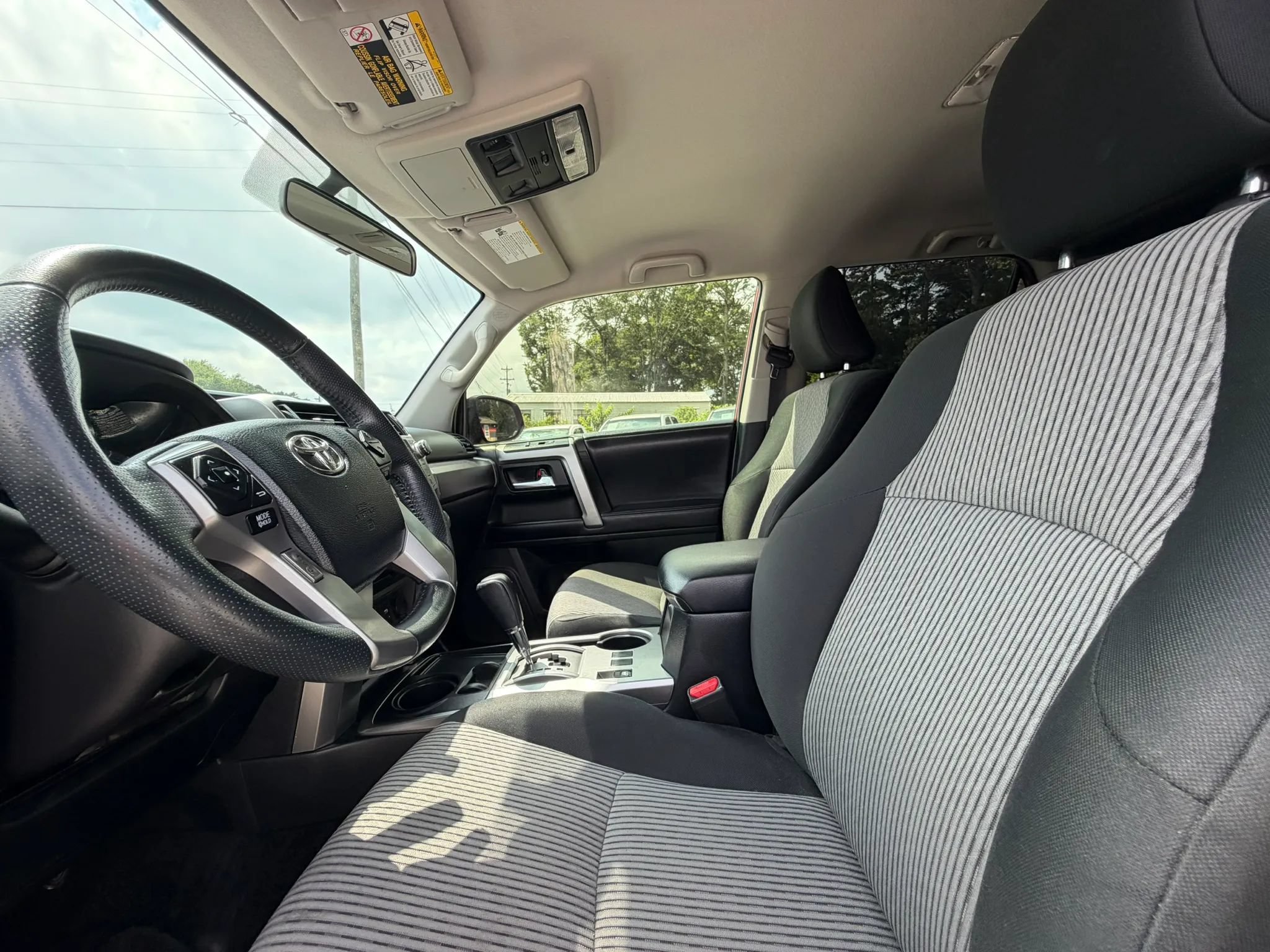 Used 2017 Toyota 4Runner SR5 RWD image 14