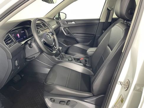 Used 2021 Volkswagen Tiguan SEL w/ 3rd Row Seat Package AWD/4WD image 2