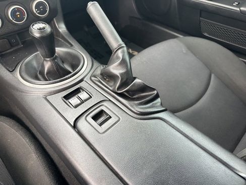 Used 2013 MAZDA MX-5 Miata Sport image 17