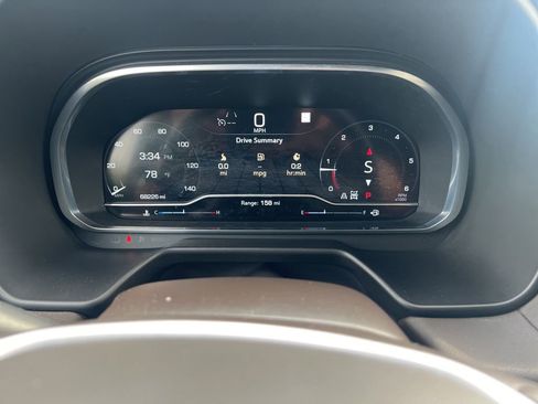 Used 2022 GMC Yukon SLT w/ SLT Luxury Package image 10