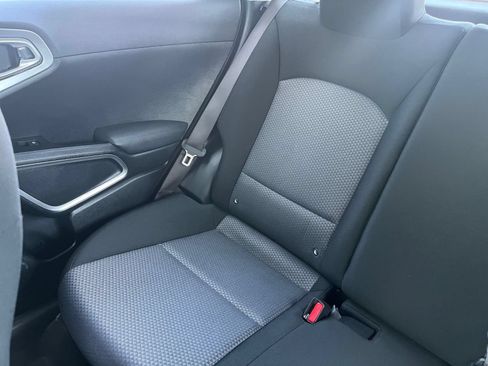 Used 2025 Kia Soul LX w/ LX Technology Package FWD image 43