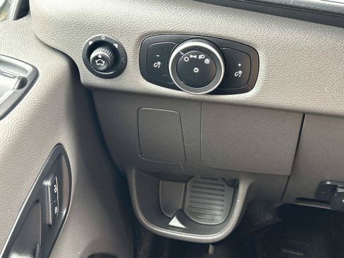 Used 2022 Ford Transit 350 DRW RWD image 39