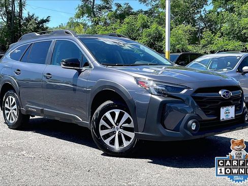 Used 2025 Subaru Outback Premium AWD/4WD image 2