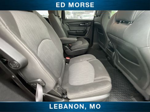 Used 2017 Chevrolet Traverse LT w/ Style and Technology Package FWD image 23
