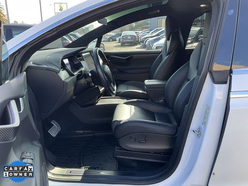 Used 2019 Tesla Model X P100D image 15