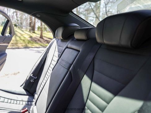 Used 2020 Mercedes-Benz S 560 4MATIC Sedan image 33