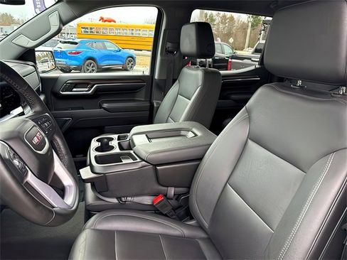 Used 2024 GMC Sierra 1500 SLT image 19