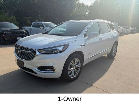 Used 2021 Buick Enclave Avenir w/ Avenir Technology Package AWD/4WD image 3