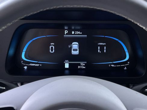 Used 2025 Hyundai Elantra Sport image 17