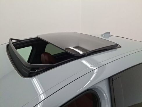 Used 2023 BMW X4 M40i w/ Premium Package image 59