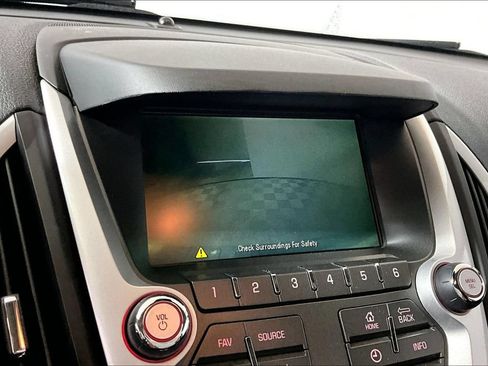 Used 2015 GMC Terrain SLE FWD image 17