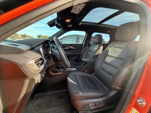 Used 2023 Chevrolet TrailBlazer ACTIV w/ Sun and Liftgate Package image 7