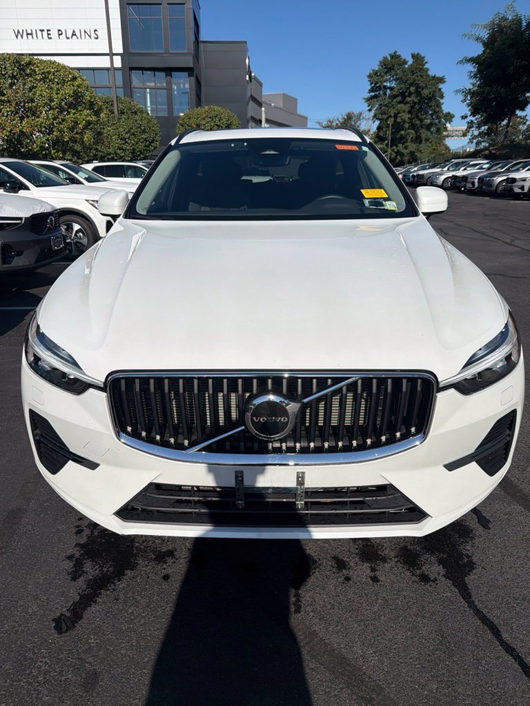 Used 2023 Volvo XC60 B5 Core AWD/4WD image 5