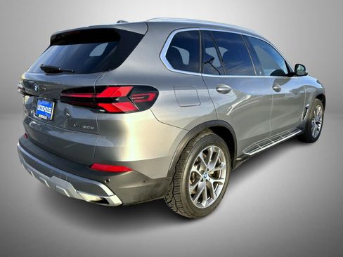 Used 2025 BMW X5 xDrive50e AWD/4WD image 5