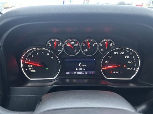 Used 2019 Chevrolet Silverado 1500 RST image 11