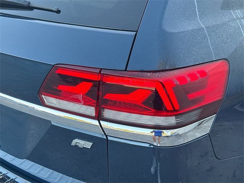 Used 2021 Volkswagen Atlas SE w/ Panoramic Sunroof Package image 28