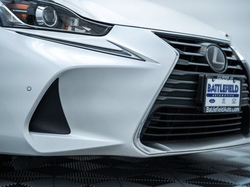 Used 2020 Lexus IS 300 w/ Navigation Package RWD image 13