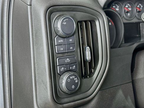Used 2024 Chevrolet Silverado 1500 Custom Trail Boss AWD/4WD image 15