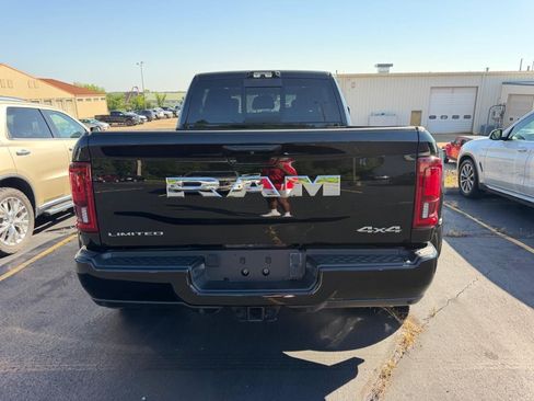 Used 2025 RAM 3500 Limited AWD/4WD image 4