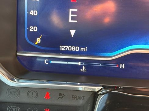 Used 2024 Chevrolet Silverado 2500 LT AWD/4WD image 23