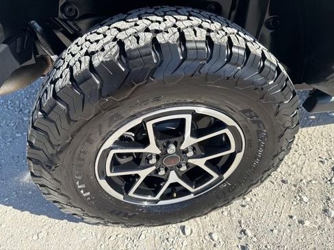 Used 2024 Jeep Wrangler Unlimited Rubicon image 26