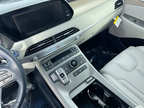Used 2022 Hyundai Palisade SEL w/ 8P Bench Seat Package FWD image 23