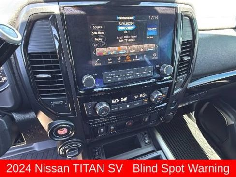 Used 2024 Nissan Titan SV w/ SV Bronze Edition Package AWD/4WD image 15