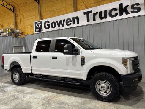 Used 2019 Ford F350 XL w/ Power Equipment Group AWD/4WD image 3