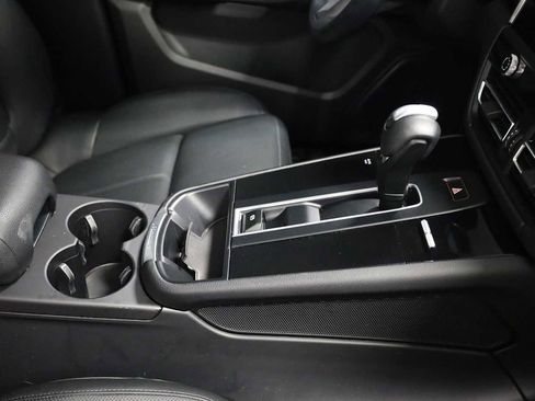 Used 2023 Porsche Macan Turbo image 21