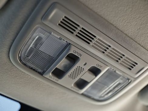 Used 2022 Honda HR-V EX image 41