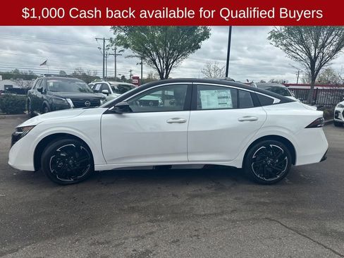 New 2026 Nissan Sentra SR image 6