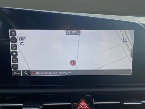 Certified 2023 Kia Niro EX image 9