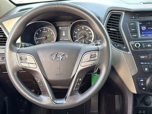 Used 2017 Hyundai Santa Fe Sport FWD image 25