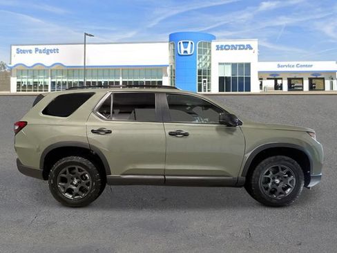 New 2026 Honda Pilot TrailSport image 7
