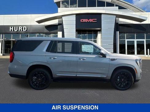 New 2026 GMC Yukon Elevation w/ Elevation Premium Package AWD/4WD image 3