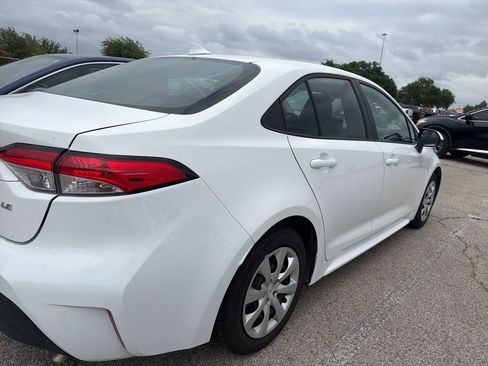 Used 2024 Toyota Corolla LE image 6