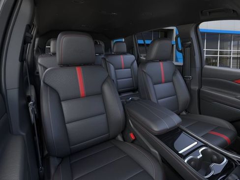 New 2026 Chevrolet Traverse RS w/ LPO, Floor Liner Package FWD image 16