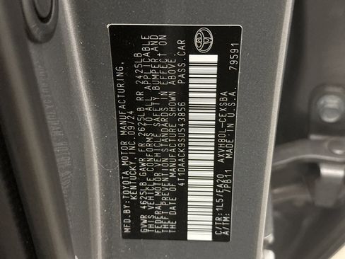 Used 2025 Toyota Camry SE w/ Convenience Package FWD image 23