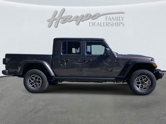 New 2025 Jeep Gladiator Rubicon video 3